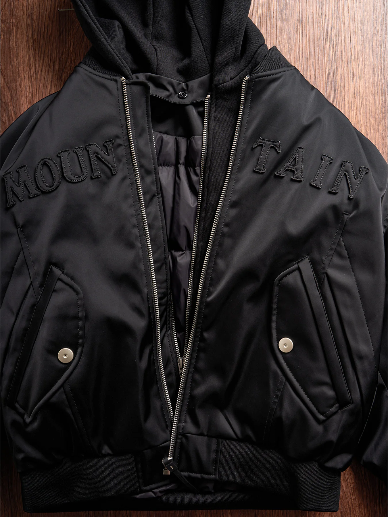 

Утепленная мужская зимняя куртка-пилот Thiened 90 Du: теплая рабочая одежда, повседневный свободный крой, полиэстер, экологичная.