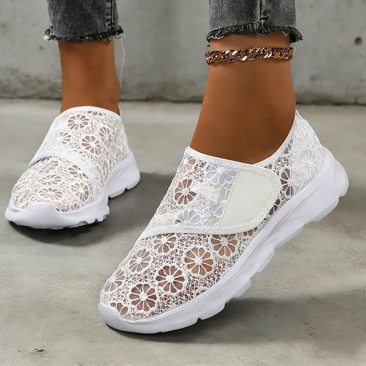 

New Women Wide Feet Casual Shoes Fashion Summer Mesh Lace Floral Pattern Walking Sneakers Soft Breathable Black Female Footwear