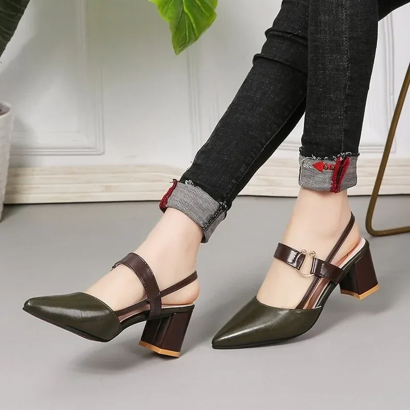 2024 Sandals Women\'s Summer New Pointy Chunky Sandals Large Size Women\'s Fashion Woman Shoes Sandals Women 2020