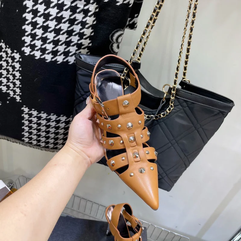 2023 High Quality Women's Sandals Fashion Sexy Metal Slim Sandals European and American Brand Banquet Nightclub Rivet Shoes