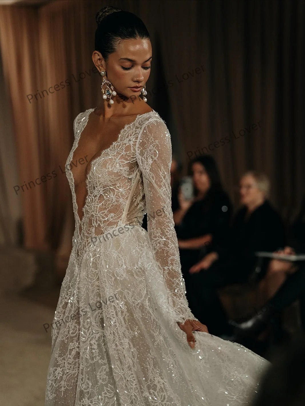 فساتين زفاف بوهو دانتيل ترتر لامع فستان حفلات الزفاف العروس عميق الخامس الرقبة فساتين شفافة مخصصة