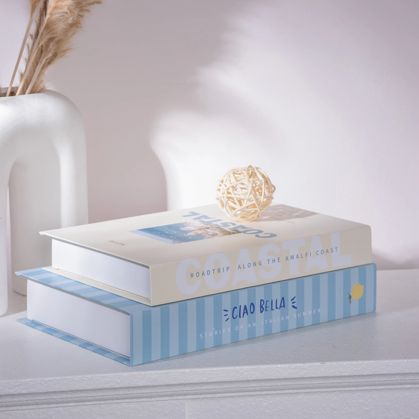 2 Stück Öffnbare Deko-Bücher für Wohnzimmer, Designer-Bücher als Couchtisch-Ornamente, Requisiten für Club, Hotelzimmer und Villa – Detail 8