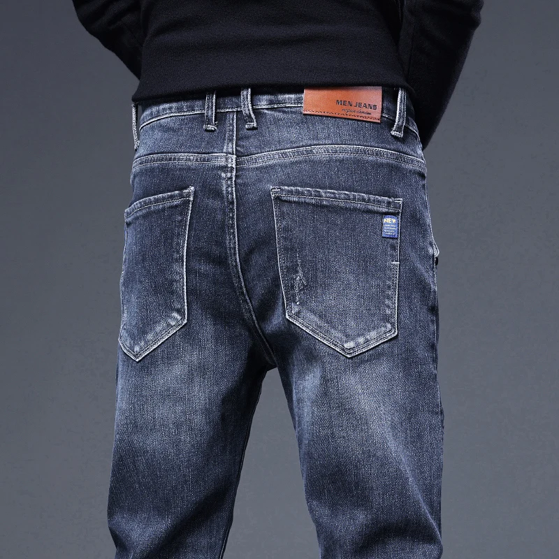 

Джинсовые джинсы Slim Fit для мужчин 2025 Корейская мода Мужские повседневные брюки Синие черные джинсы для мужчин Одежда Весенне-осенние комбинезоны