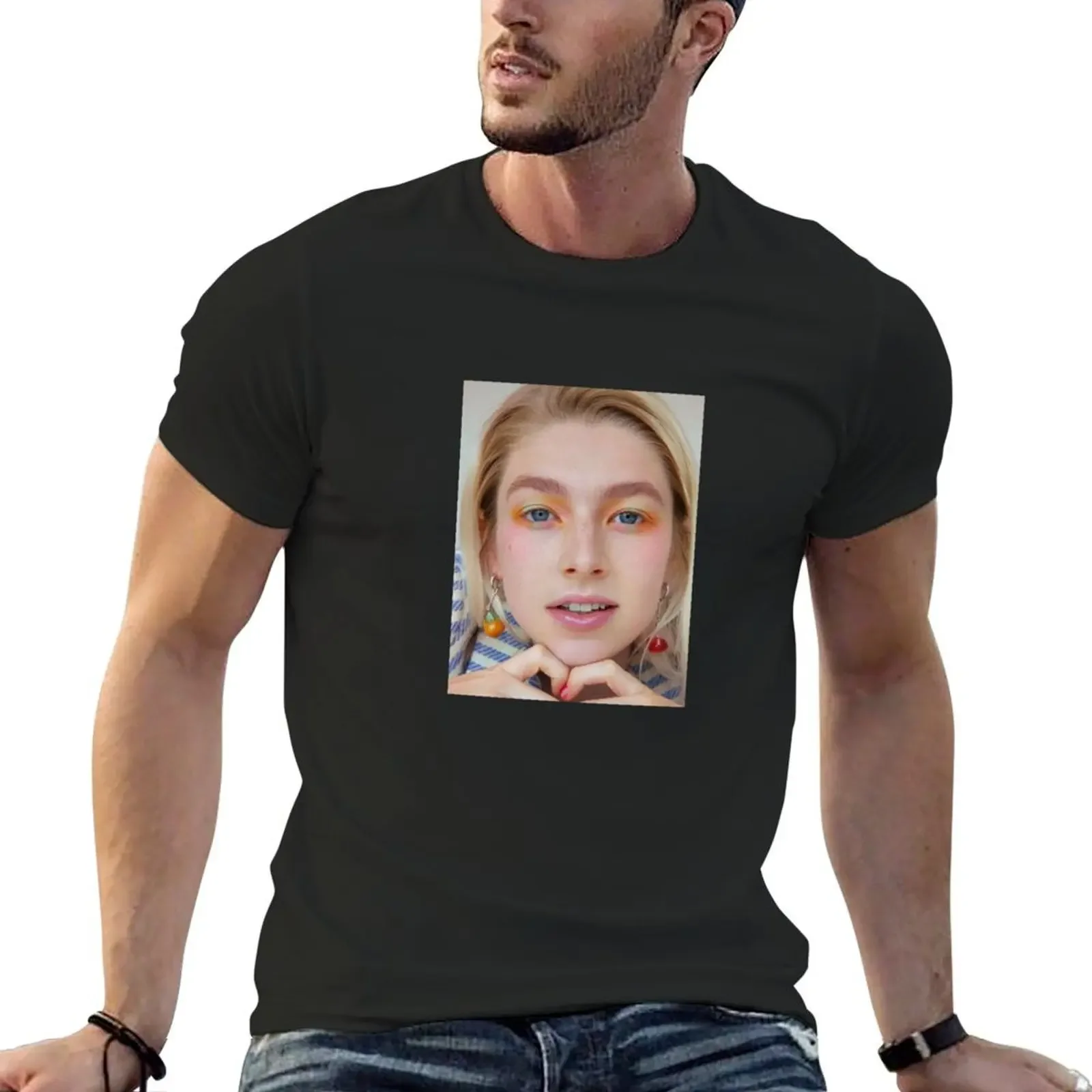 

Hunter Schafer T-Shirt anime stuff blanks summer clothes Men's cotton t-shirt