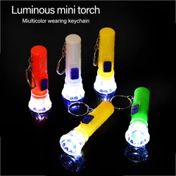 12/24 Pz Mini Torcia A LED Lampada Per Bambini Festa Di Compleanno Bomboniere Goodie Bag Pinata Riempitore Giocattoli Premi Regali Di Natale Capodanno