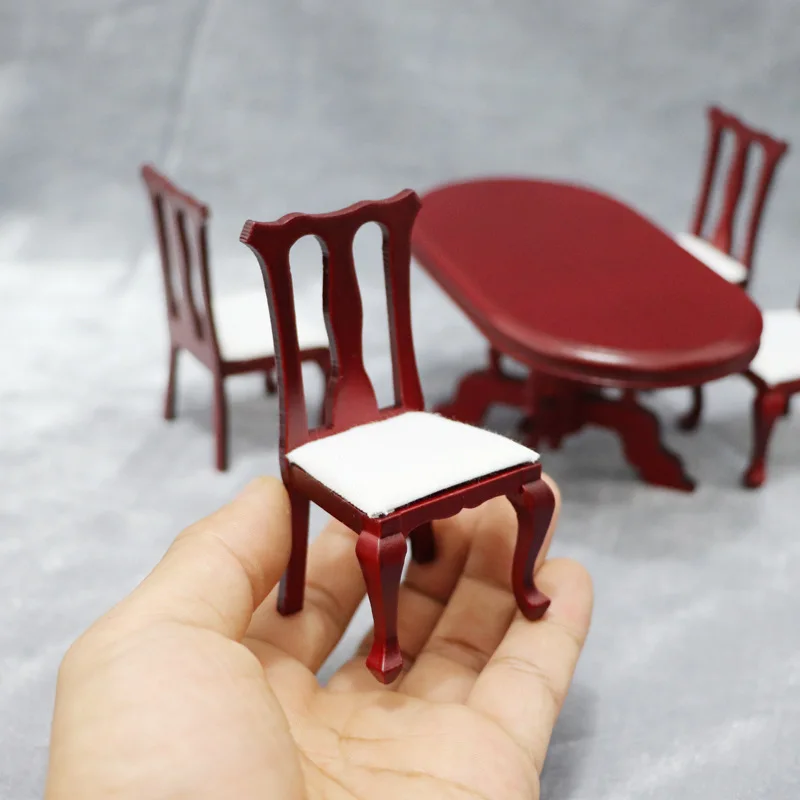 Meubles miniatures pour maison de poupée, échelle 1:12, ensemble de Table à manger et chaises en bois rouge rétro européen Vintage pour décoration de Micro scène