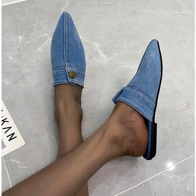 Pantofole in Denim donna muli piatti scarpe moda Casual Slide infradito donna blu Designer sandalo punta a punta Classic Jean Mules