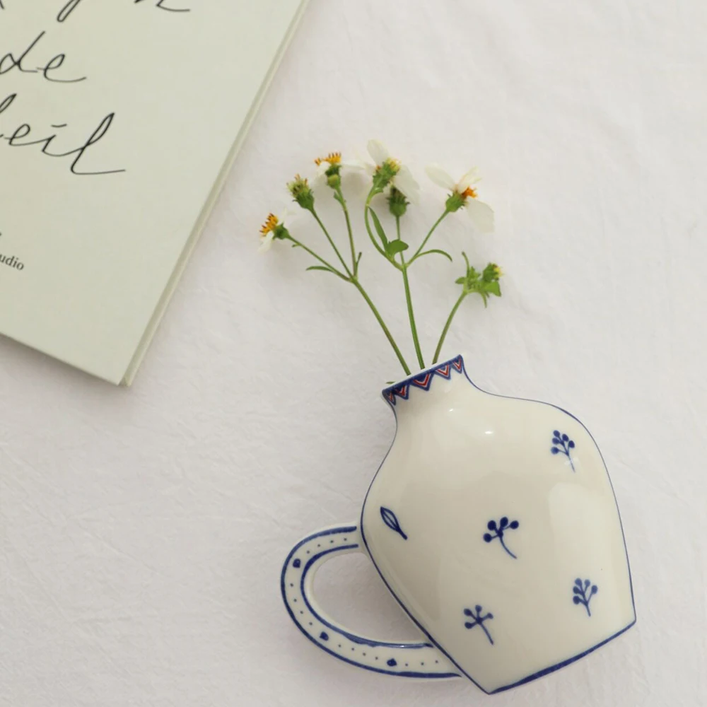 

Blue & White Porcelain Small Vase Lovely Plant Pots Table Decoration Flower Arrangement Floral Vase Living Room Aesthetic Decor
