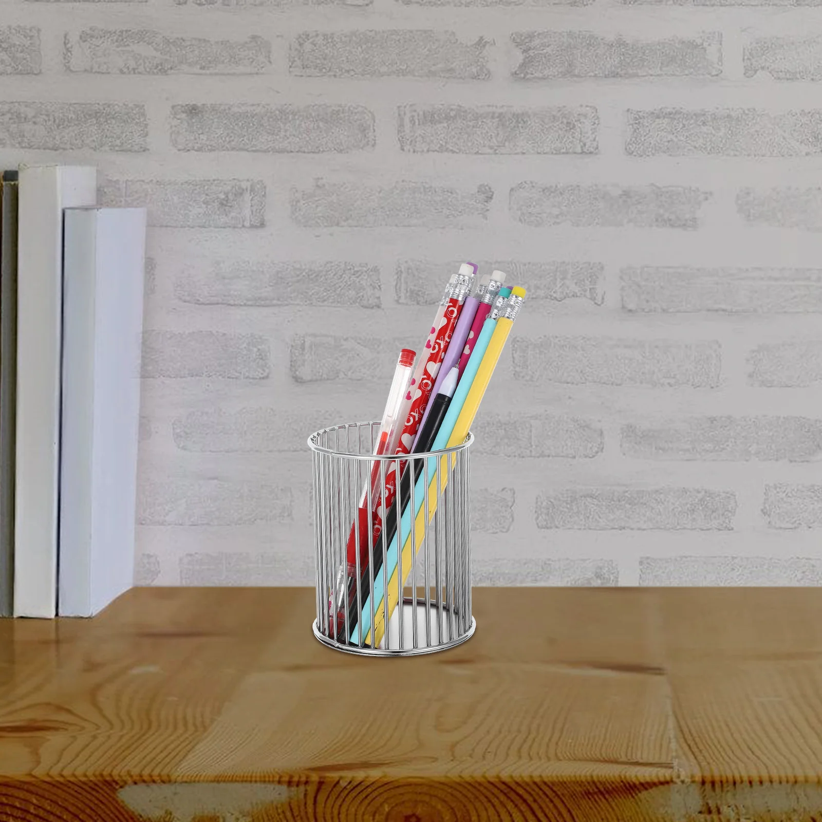 

2Pcs Metal Iron Pen Cup Holder Desk Organizers Aesthetic Makeup Brushes Storage Containers for Office Classroom Vanity