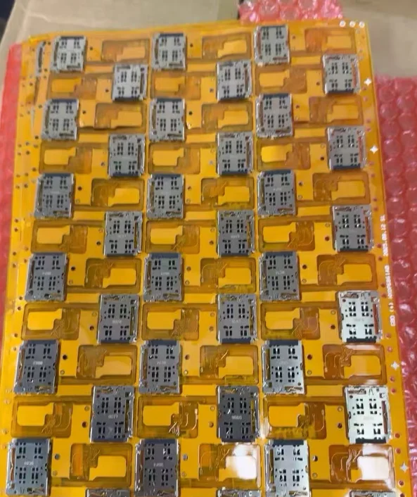 Zamiennik taśmy flex karty SIM (jedno gniazdo) do iPhone'a 15 Pro i 15 Pro Max, zmiana na jedno gniazdo karty SIM.
