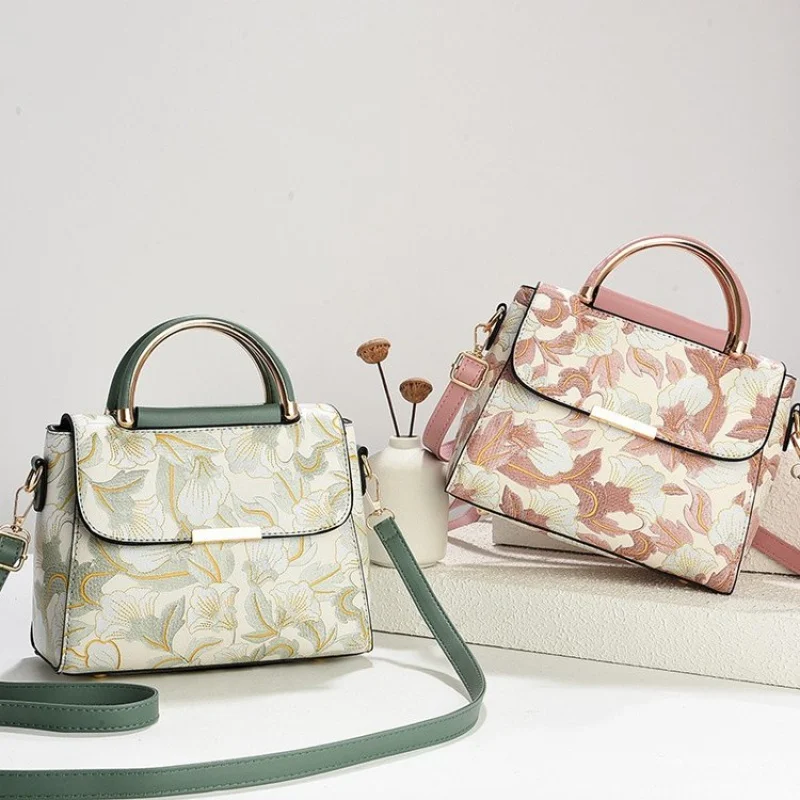 

2025 Новая высококачественная женская кожаная сумка через плечо, роскошный бренд, известный дизайнер, простая классическая парижская сумка ​