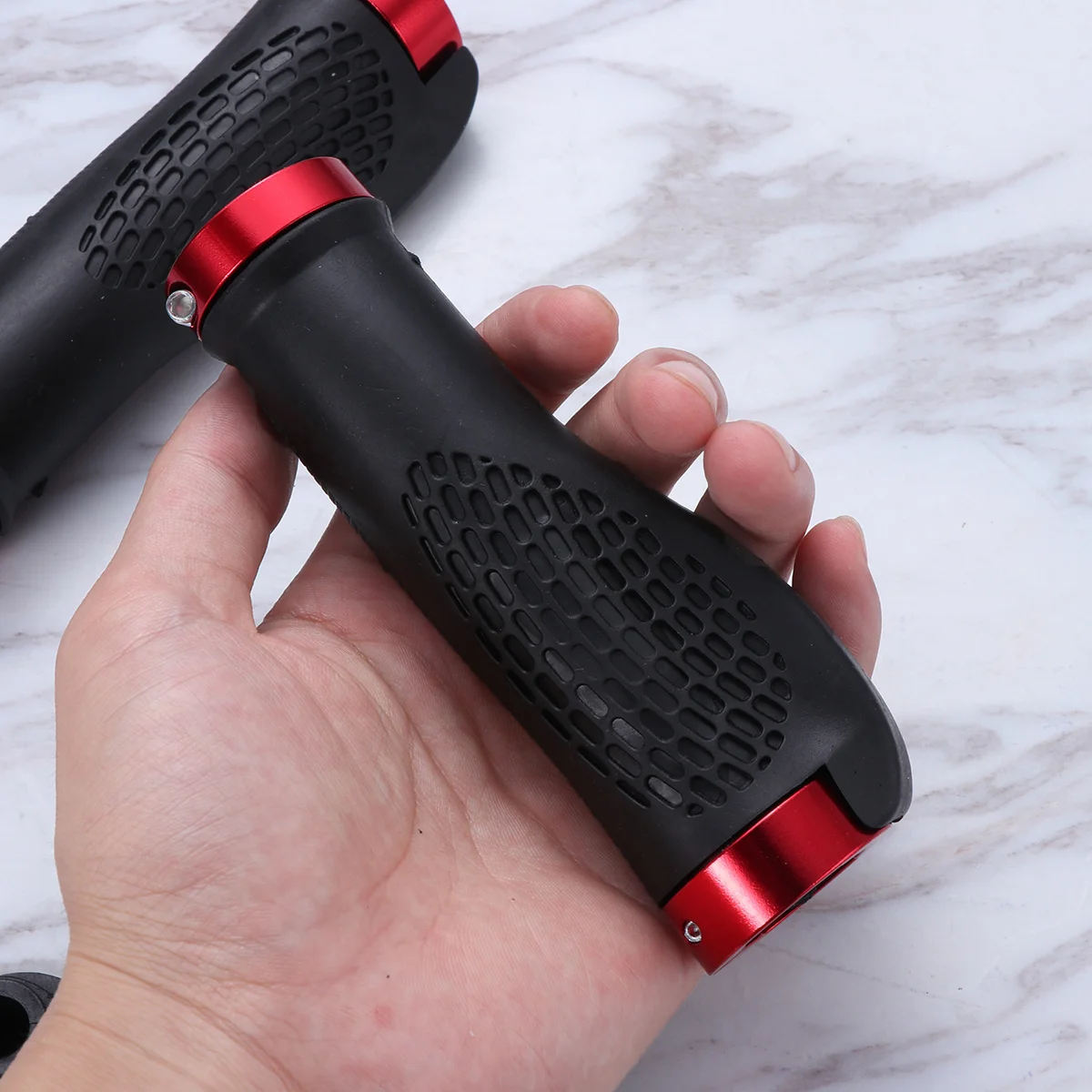 

1 Pair Bicycle Handlebar Grips Non-Slip Comfortable Ergonomic Shock Absorbing Mountain Bike Grip For Long Ride Cycling