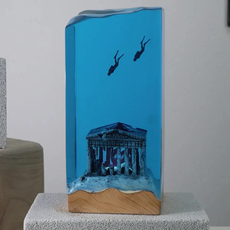 

Atlantis Ruins Organism Resin Table Light Creactive Art Decoration Lamp Divers Exploration Theme Night Light USB Charge