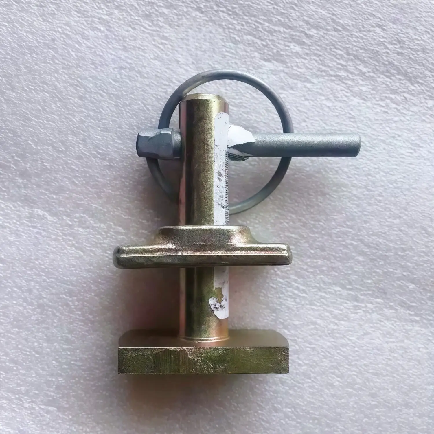 R246079 1004 Tractor Parts 5-950 904 854 Lift Rod Latch