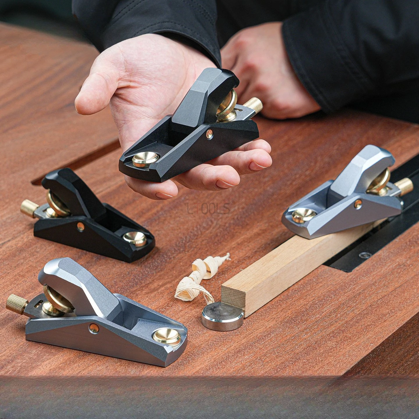 Mini European Flat Planer Adjustable Woodworking Low-angle Aluminum Planer 28/22mm Blade Wood Planing and Trimming DIY Hand Tool