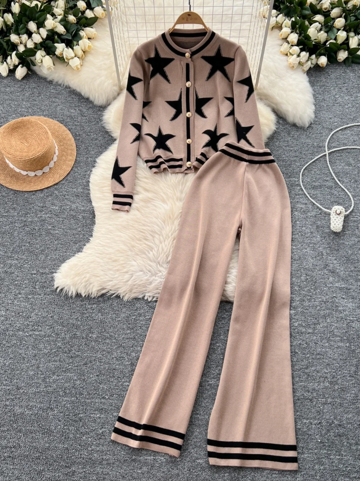 Set da due pezzi da donna con stampa di stelle, girocollo, monopetto, cardigan lavorato a maglia, maglione, pantaloni larghi casual a vita alta