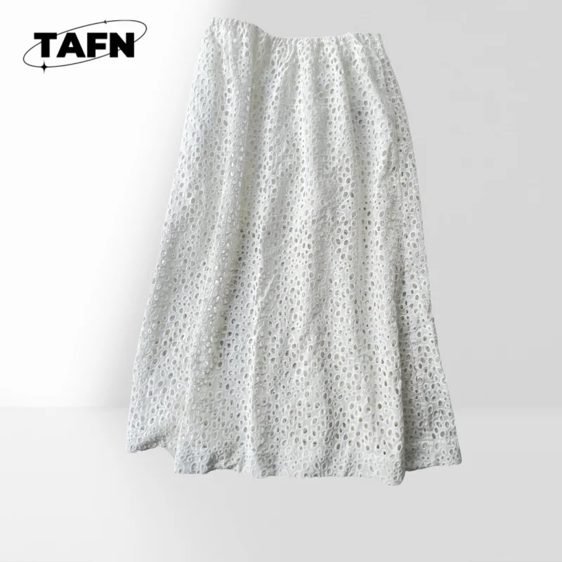 

Elegant Satin Midi Skirt for Women – Soft Fabric & Design for Any Occasion A-Line Shape for All-Day Wear and Versatility AG313