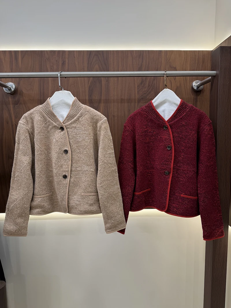 Stand Collar Contrast Trim Button Knit Short Cardigan with Patch Pockets for Women