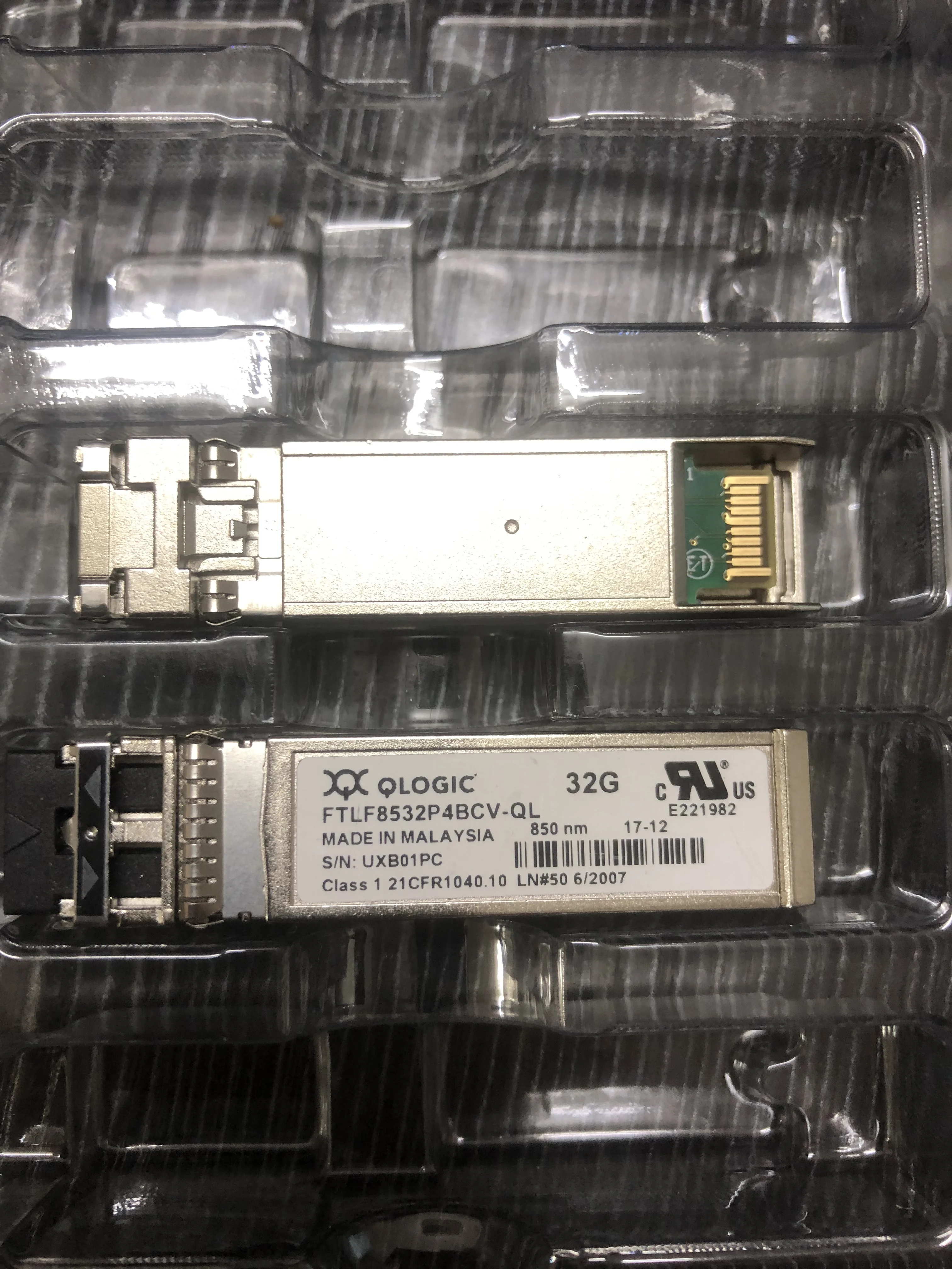 

Многомодовый оптический модуль QLOGIC FTLF8532P4BCV-QL 32 ГБ, модуль QLE2772 QLE2770, 1 шт.