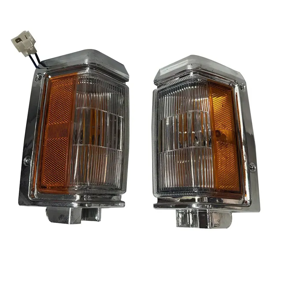 A Pair For Nissan Terrano D21  Car Front Corner Light Turn Signal 1987 To 1995