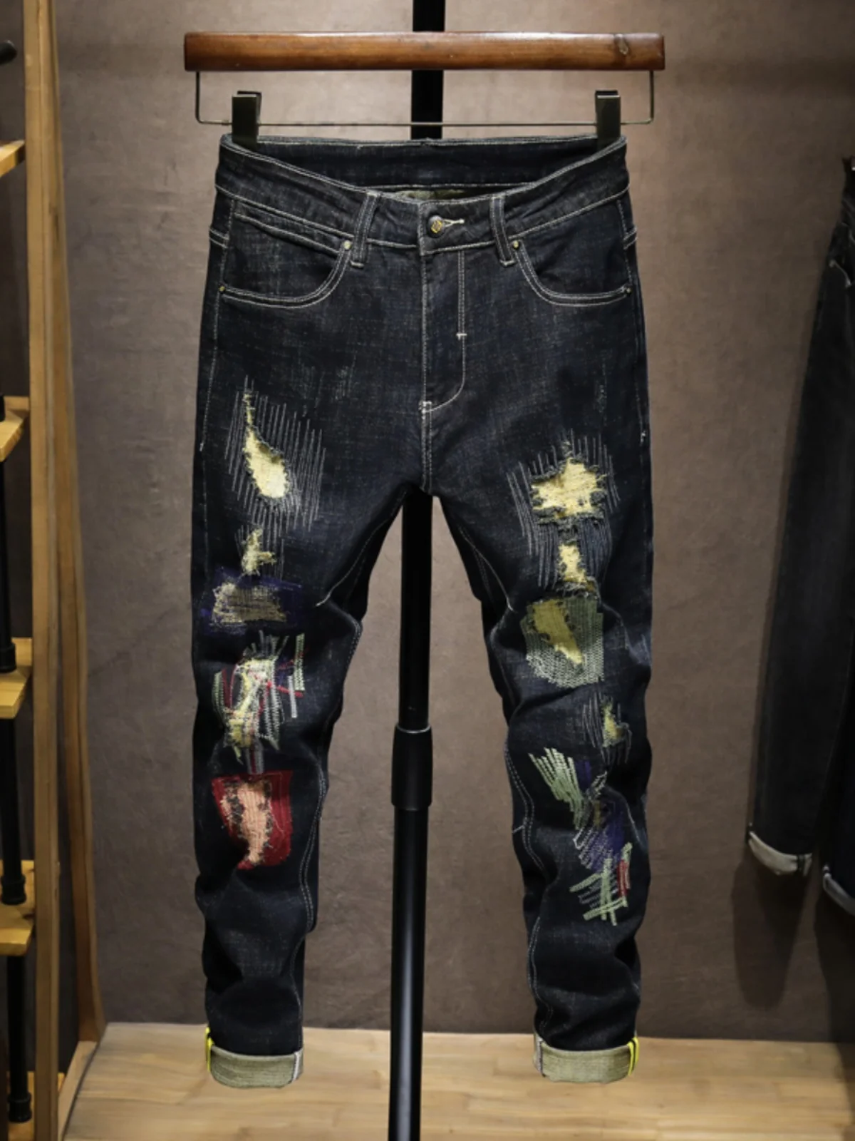 

Мужские джинсы премиум-класса с вышивкой и цветочным узором, повседневные, эластичные, прямого кроя, с дырками и заплатками, длинные брюки, осенне-зимние, износостойкие