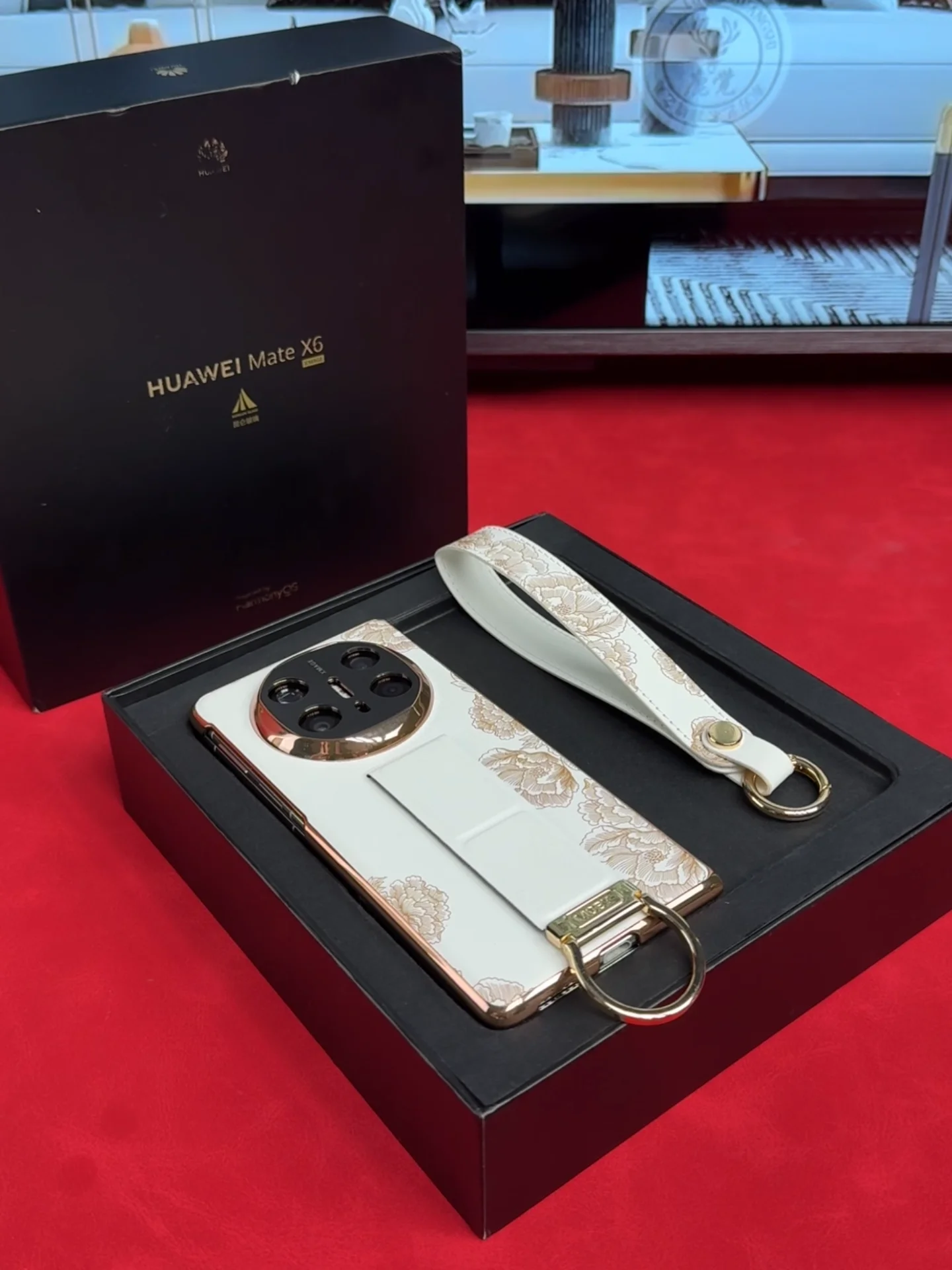 

【Blooming Flowers】for Huawei Mate X6 Case New Elegant Lens Precision Hole Anti-drop with Wrist Strap Stand 2in1 Phone Case