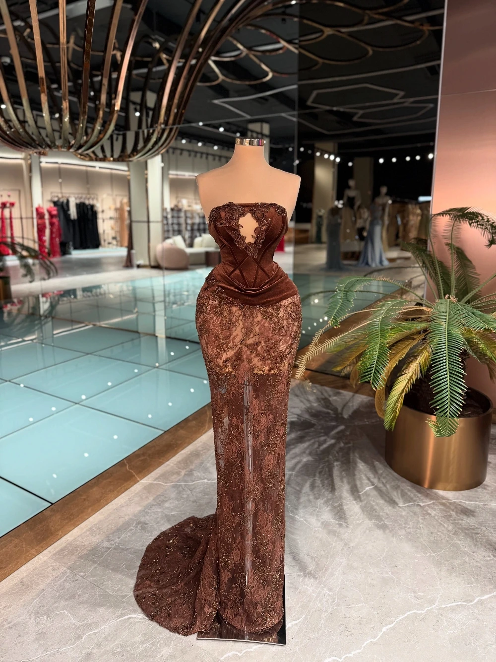 Brown Lace Beaded Evening Dress Fashionable Strapless Cut Out Mermaid Prom Gown Customized Sexy See Through Long Party Wear