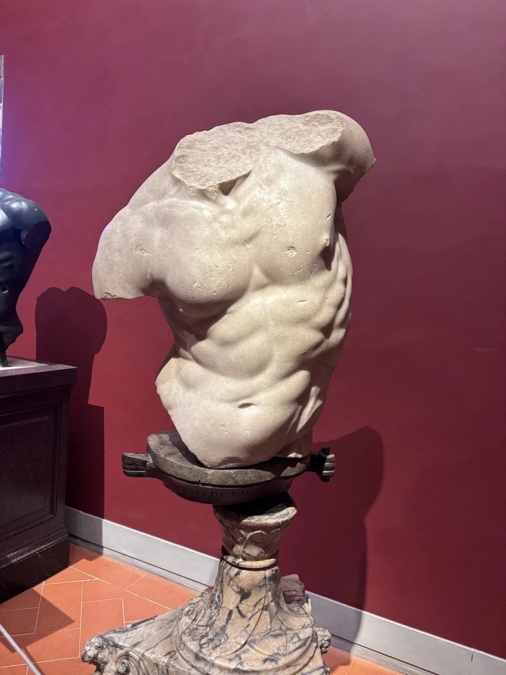 

Древнегреческая мифология Кантур Торс Художественная гипсовая статуя Скульптура Музей Реплика Орнамент Декоративный подарок