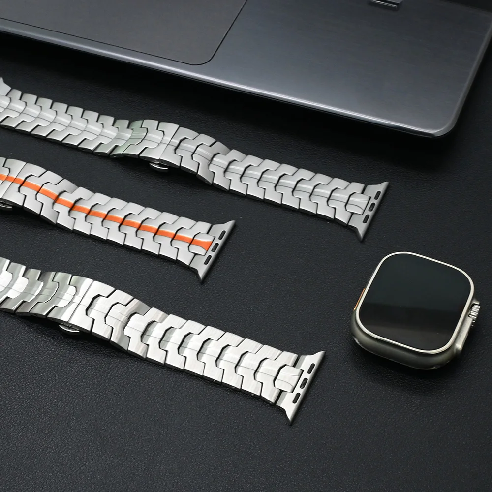 Cinturino a maglie in metallo per Apple Watch Ultra 2 49mm 10 46mm Cinturino di lusso in acciaio inossidabile per IWatch Series 9 8 7 6 SE Bracciale business