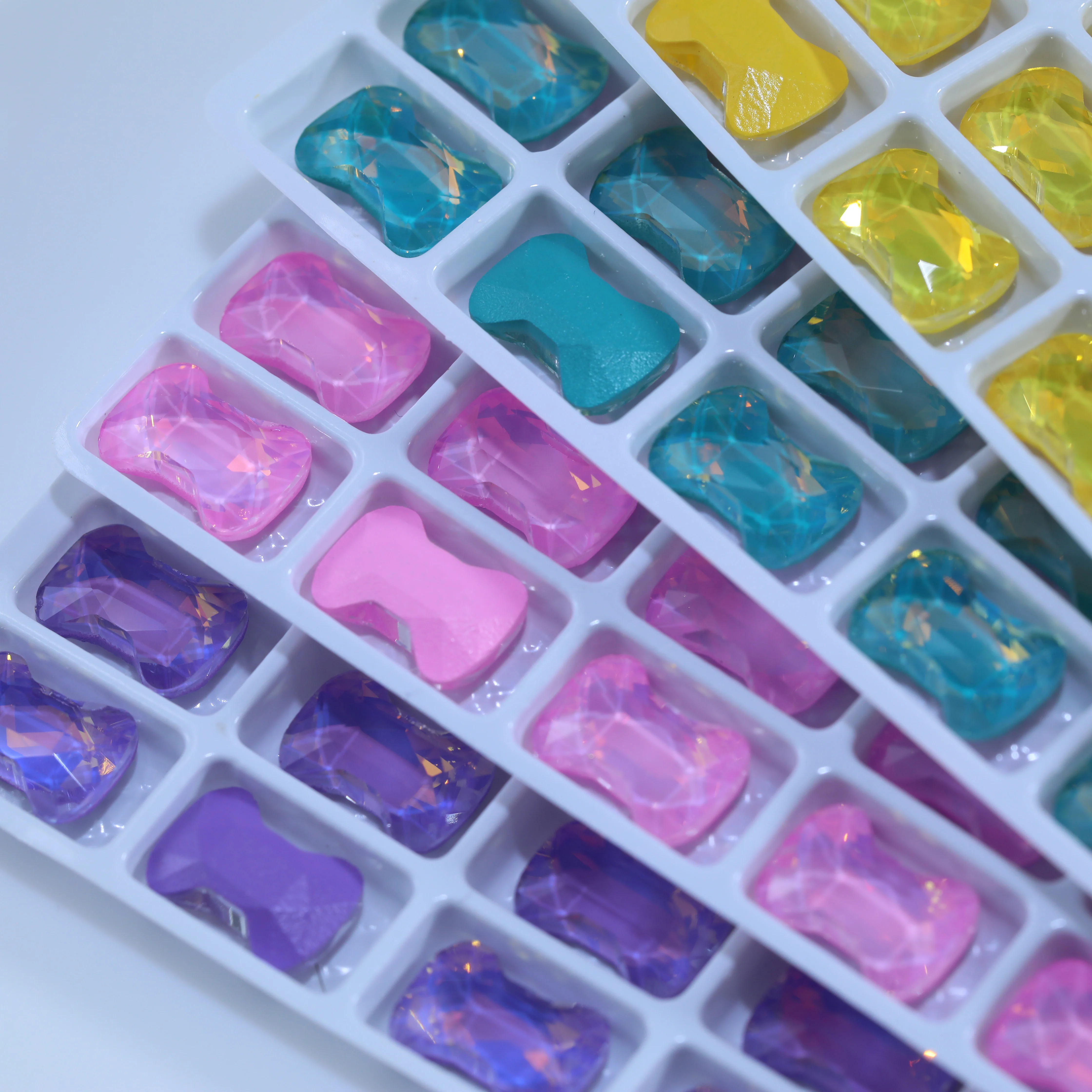 DV4705 Glänzende Kristall-Verzierungsteile mit Schleife, B-Punkt-Rückseite, Krallensteine für DIY-Haarschmuck, Nagelkunst, Taschen, Schuhe, Hochzeitskleider – Detail 3