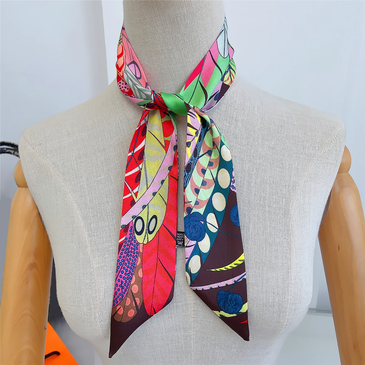 2024 Brand Design Gorgeous Feather Women Scarf Luxury Silk Scarf Fashion Hair Headband Foulard Skinny Bag Scarves Neckerchief