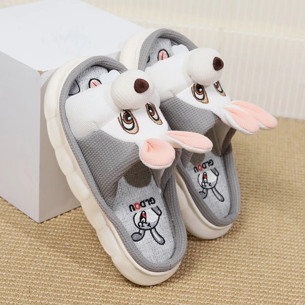 Cute Rabbit Linen Slippers Women\'s Four Seasons Home Room Sweat Absorbing and Deodorant Thick Bottom Spring and Linen Sandals