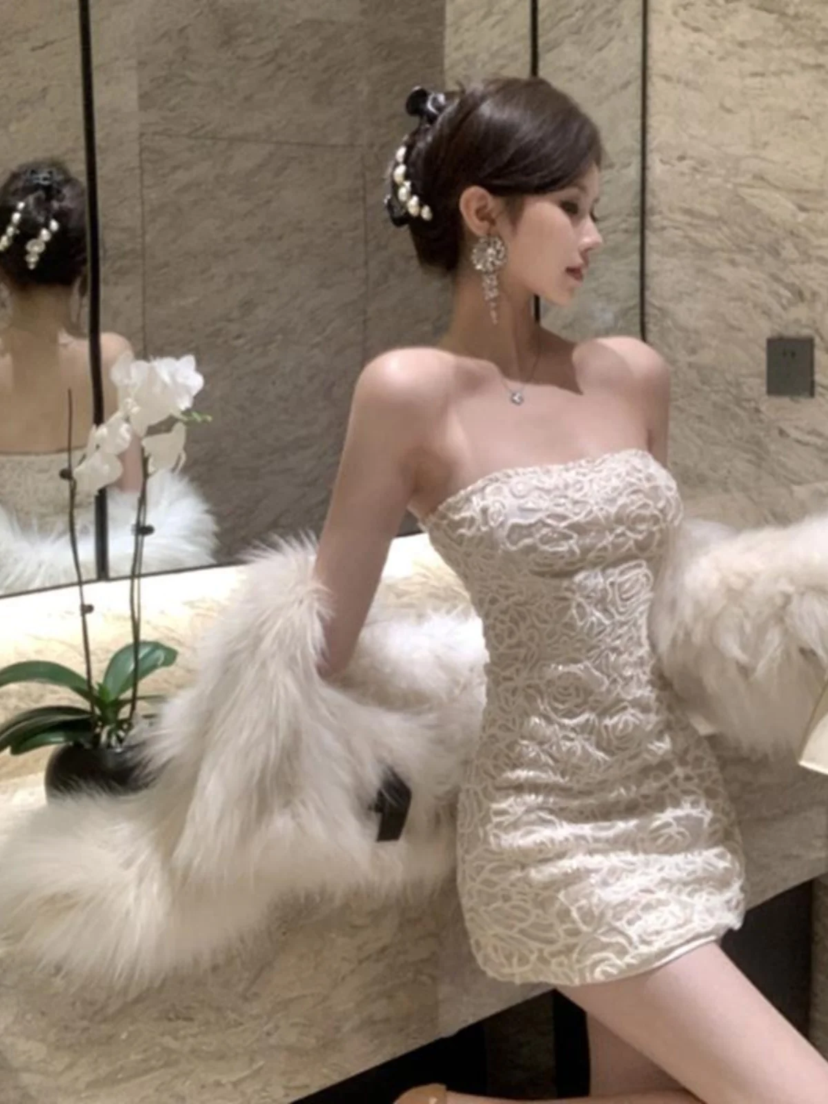 

Элегантное Высококачественное Вышитое Платье-Бюстье на Одно Плечо для Женщин, Сексуальная Короткая Юбка с Высокой Талией для Дня Рождения