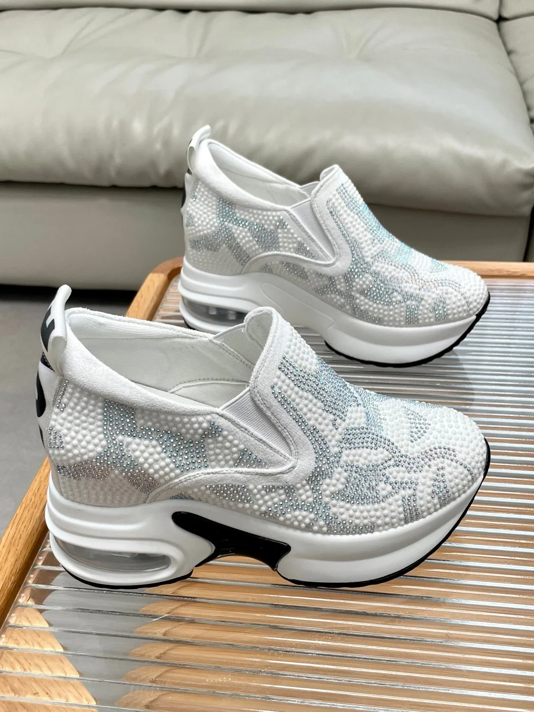 zapatillas-deportivas-casuales-para-mujer-2026-con-plataforma-de-cana-alta-con-tachuelas-de-diamantes-efecto-adelgazante