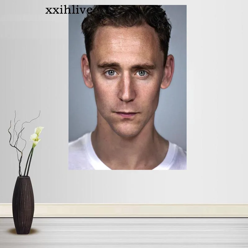 Custom Famous Actors Tom Hiddleston Silk Cloth Canvas Poster Home Decoration Wall Art Fabric Poster Print 30x45cm,40x60cm