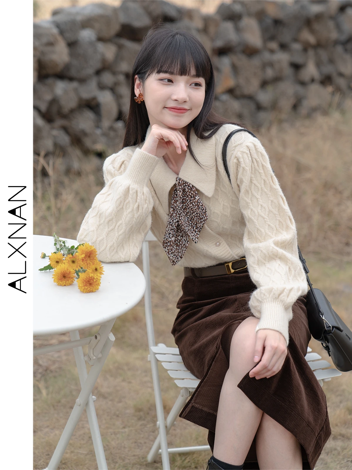 

Женский свитер-жакет цвета миндального кофе с воротником «Питер Пэн», вязаный топ, осенне-зимний модный дизайн, прямой крой, длинный рукав