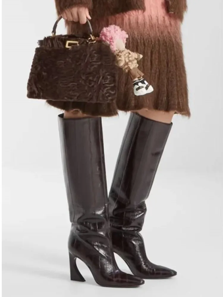 

2025 Autumn/Winter New Pointed High Heels Knee Length Women's Boots Alien High Heels Fashion Show 34-45 Mid Length Women's Boots