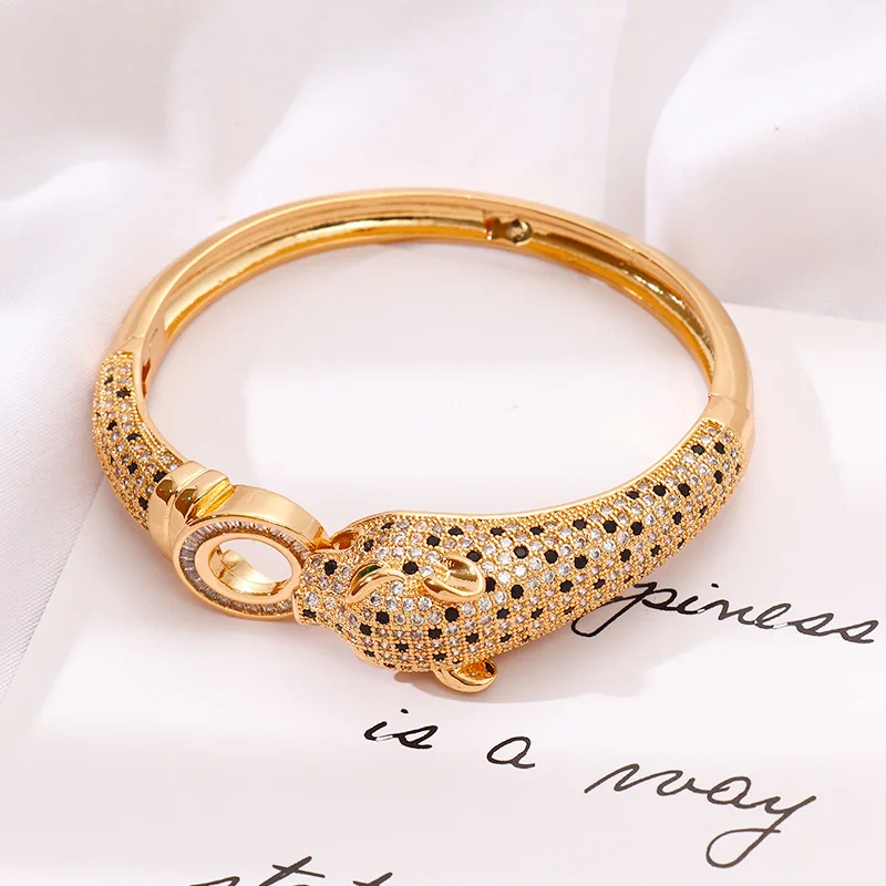 New Exquisite Personalized Light Luxury Hip Hop Full Diamond Leopard Women\'s Bracelet