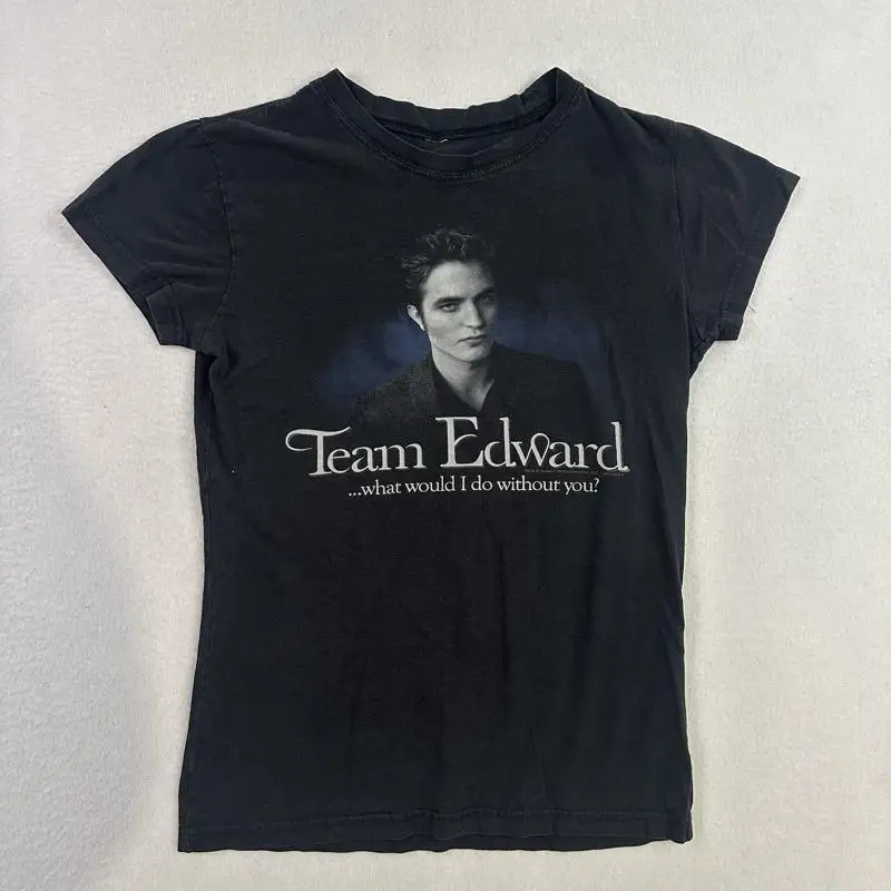 The Twilight Saga New Moon Shirt Damen Baby Tee Team Edward Cullen '09 Damen S