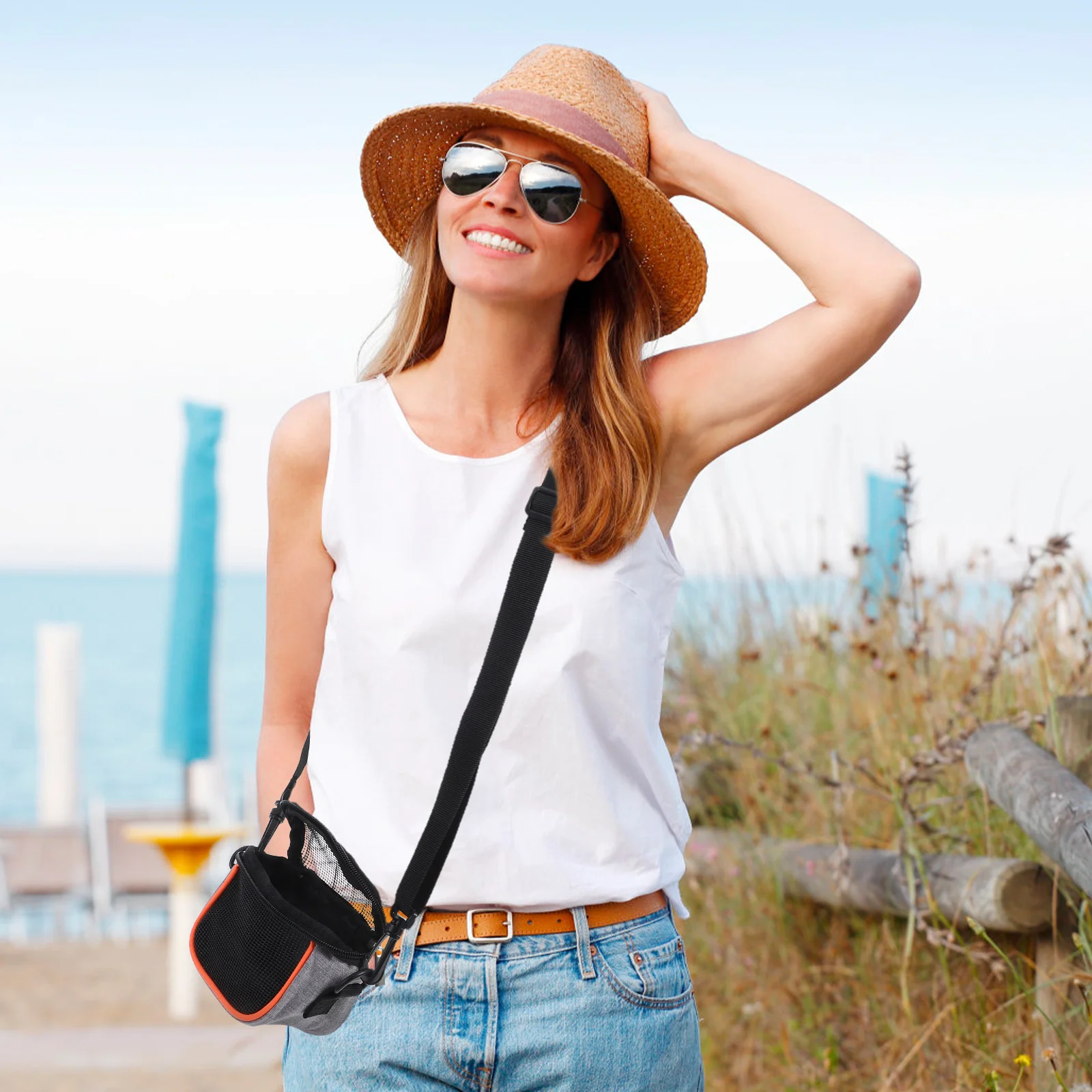 

Small Animal Carrier Bag Hamster Travel Backpack Adjustable Straps Breathable Lightweight Multiple Compartments Guinea Pig