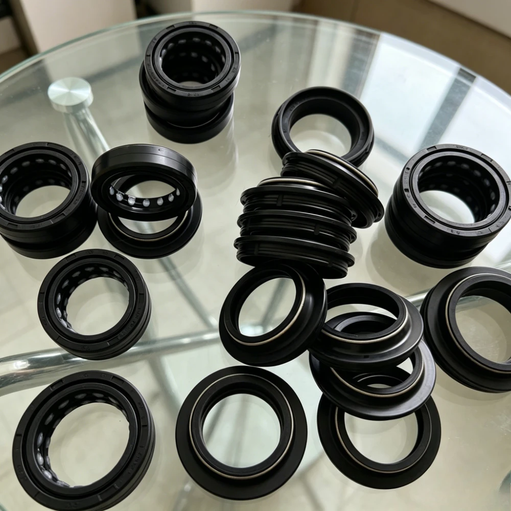 

43x54x11 Dust Front Fork Oil Seal 43*54*11 43 54 For Honda XL600 NC700 VFR750 RC30 VT750 BLACK WIDOW XL 600 R NC 700 VFR 750 VT
