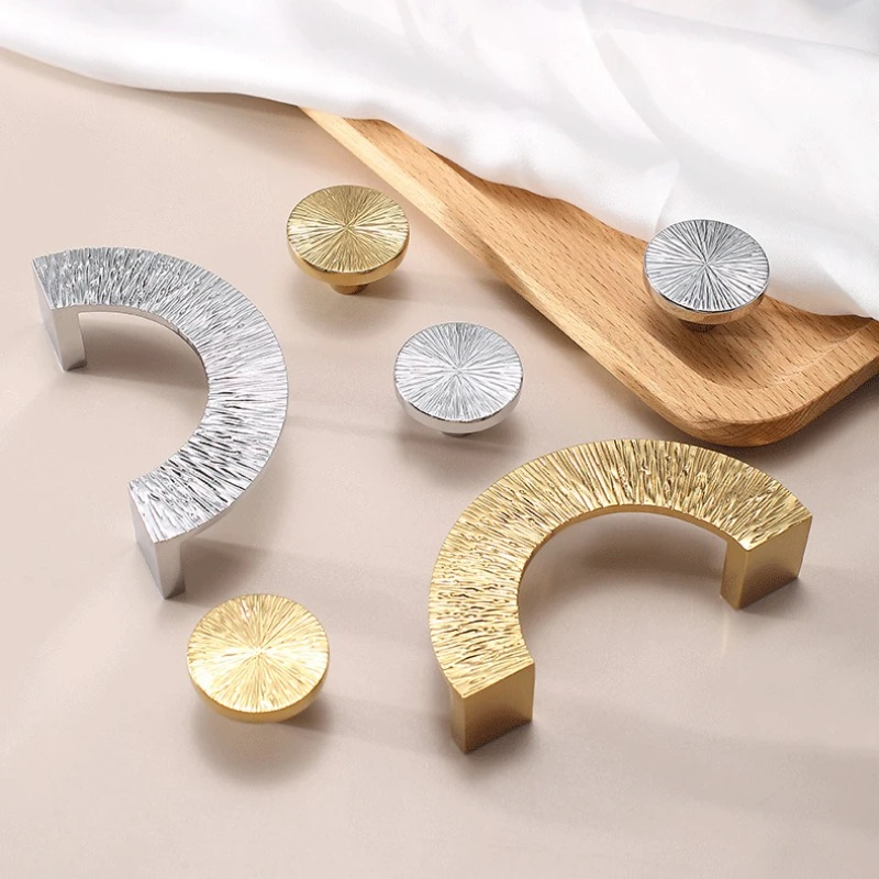 French-style brass cabinet pull wardrobe/cupboard door handle, bright gold or bright silver light-luxury single-hole drawer knob
