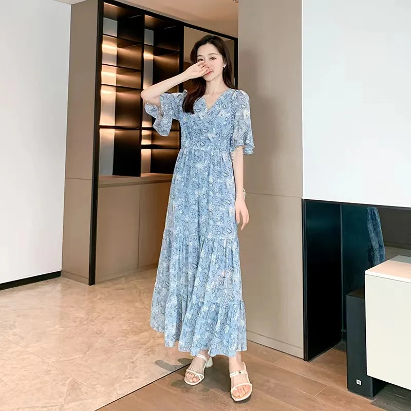 Tall Women's Dress Spring Summer New Style High Waist Bell Sleeve V-Neck Floral Print Long Dress Commute Fashion Polyester Fa...