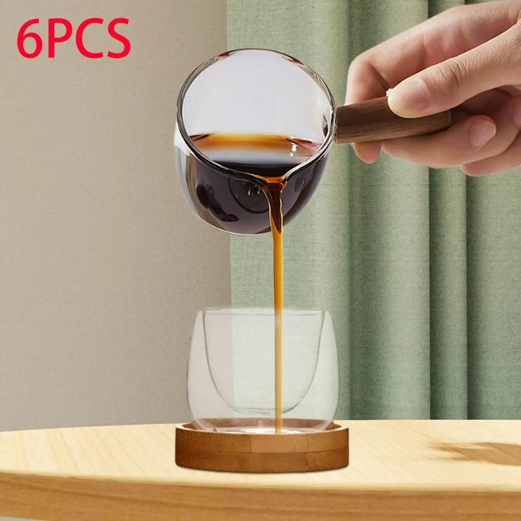 耐熱二重構造の透明ガラス製コーヒーカップ。カフェ、カプチーノ、紅茶、ラテ、ミルクドリンクに最適。