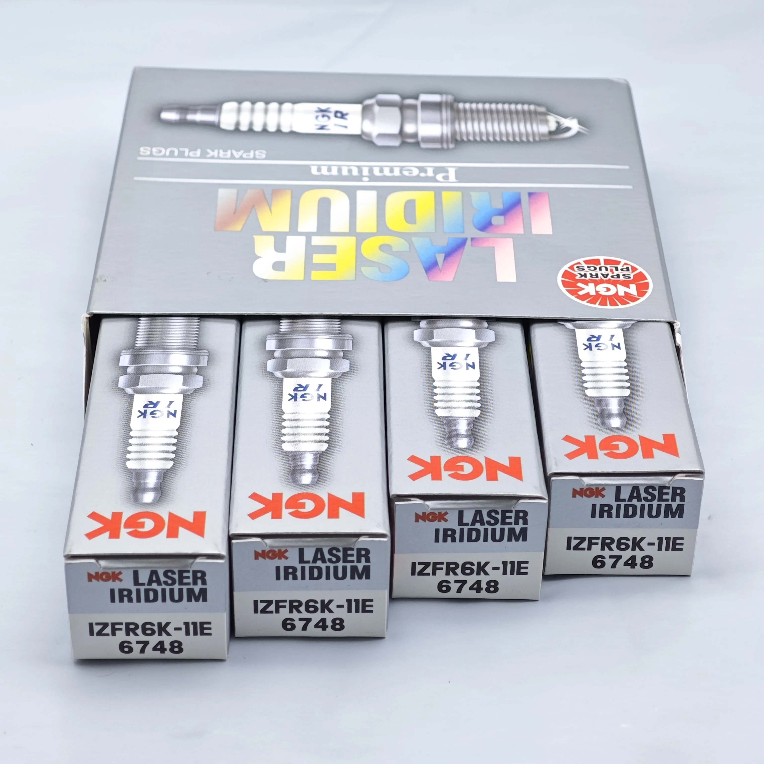 4pcs NGK Laser Iridium Spark Plug IZFR6K-11E 6748 is applicable to Honda four-stroke 90, 150, 220 outboard engines 225