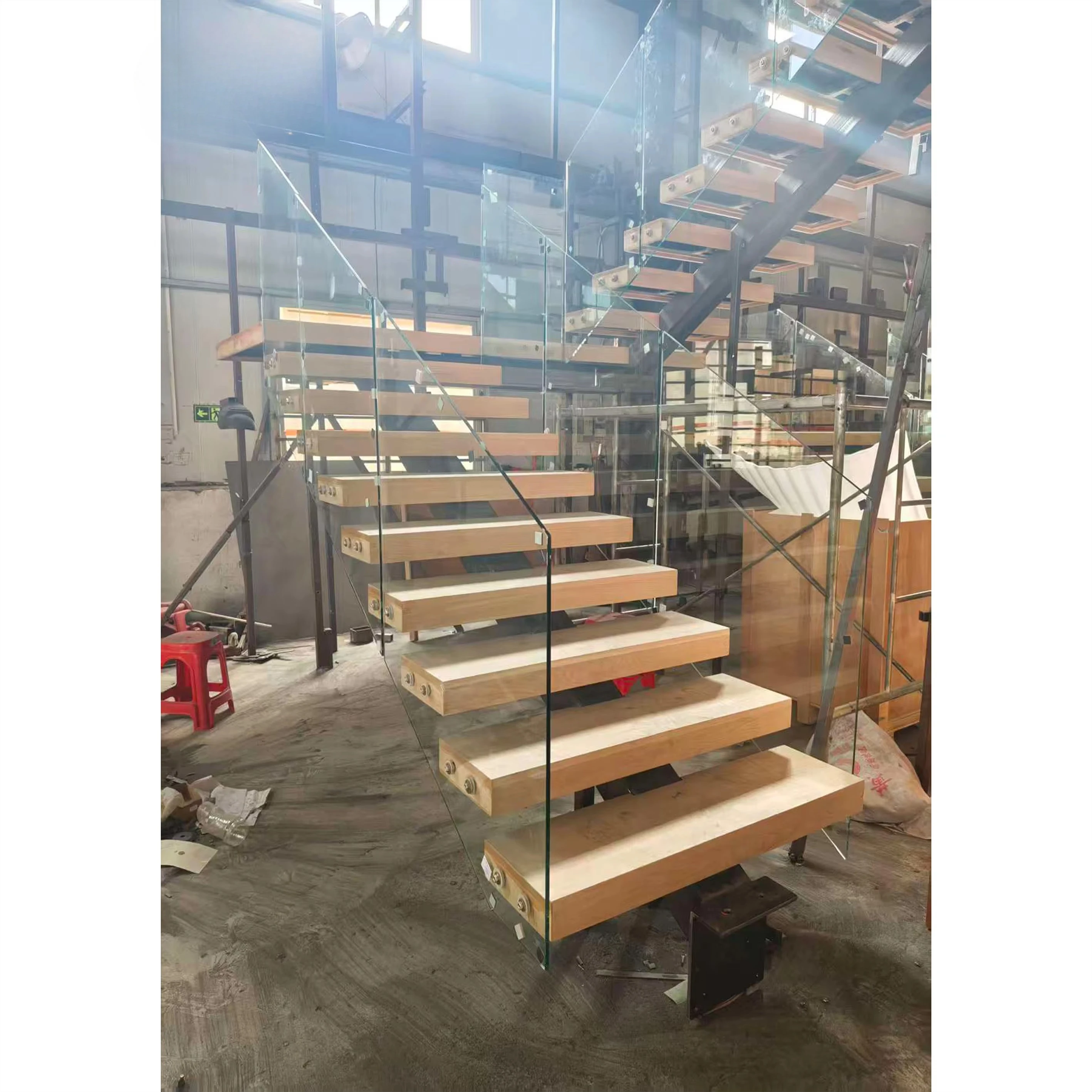 

Eco-friendly Stairs, Wooden Staircases Customized For European Customers