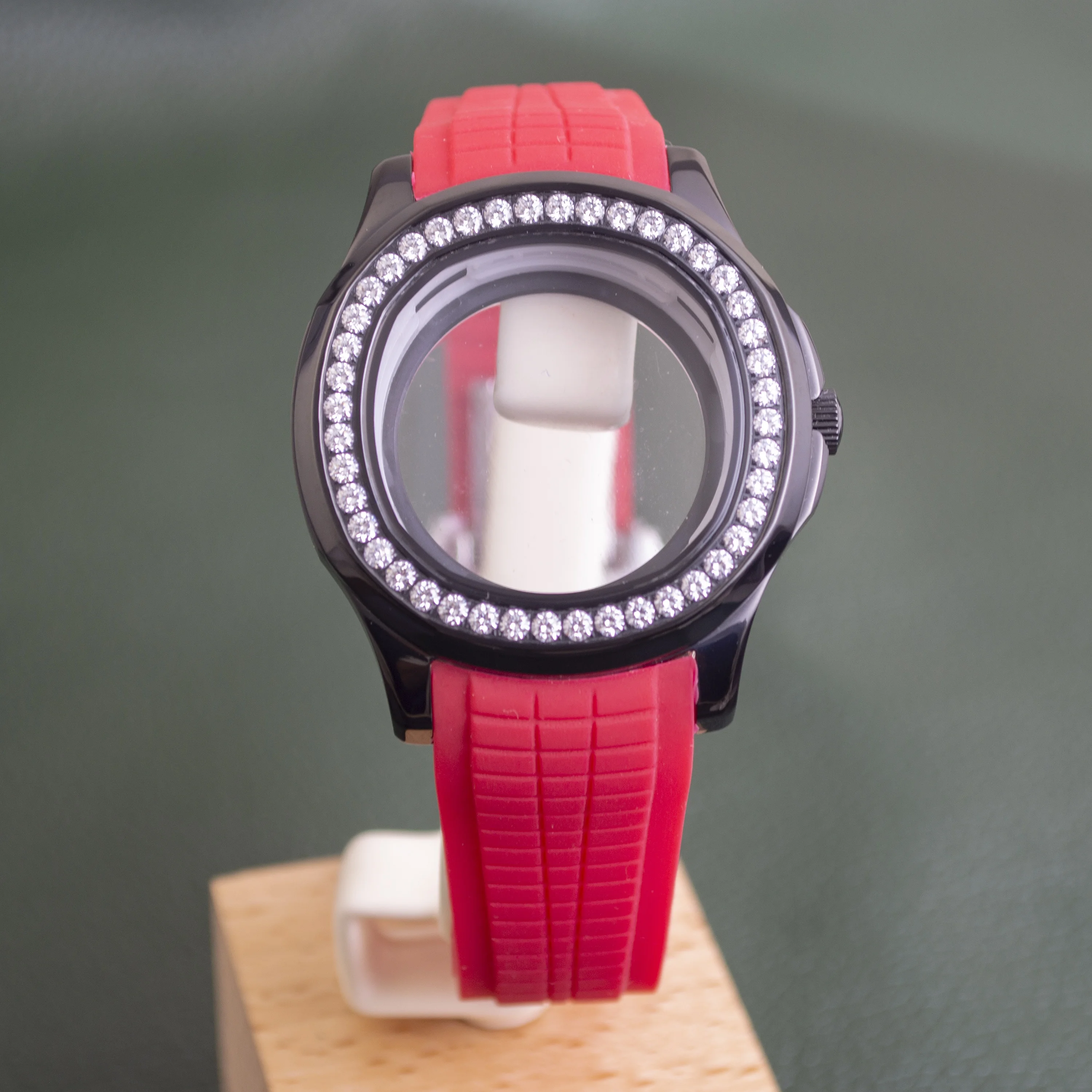 

Diamonds Watch Case Rubber Bracelet Sapphire Glass Stainless Steel Watchcase for Nautilus AQUANAUT NH35 Movement Parts NH35 Case