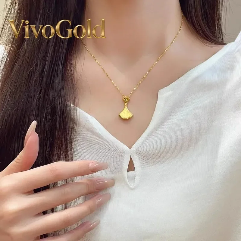 

VivoGoldLight luxury design old money style 24K real gold ginkgo leaf pendant female ins style 9999 small skirt necklace accesso