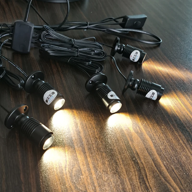 Drobno regulowany rozmiar wiązki ogniskowanie światła LED do sufitu AC220V 3W Obrotowa głowica lampy do biżuterii z witryną szafkową