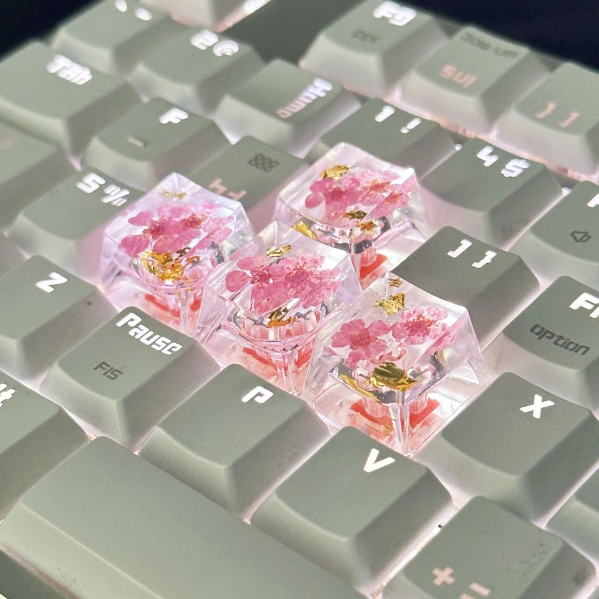 4-Pack Resin Flower Keycaps (Transparent DIY) image